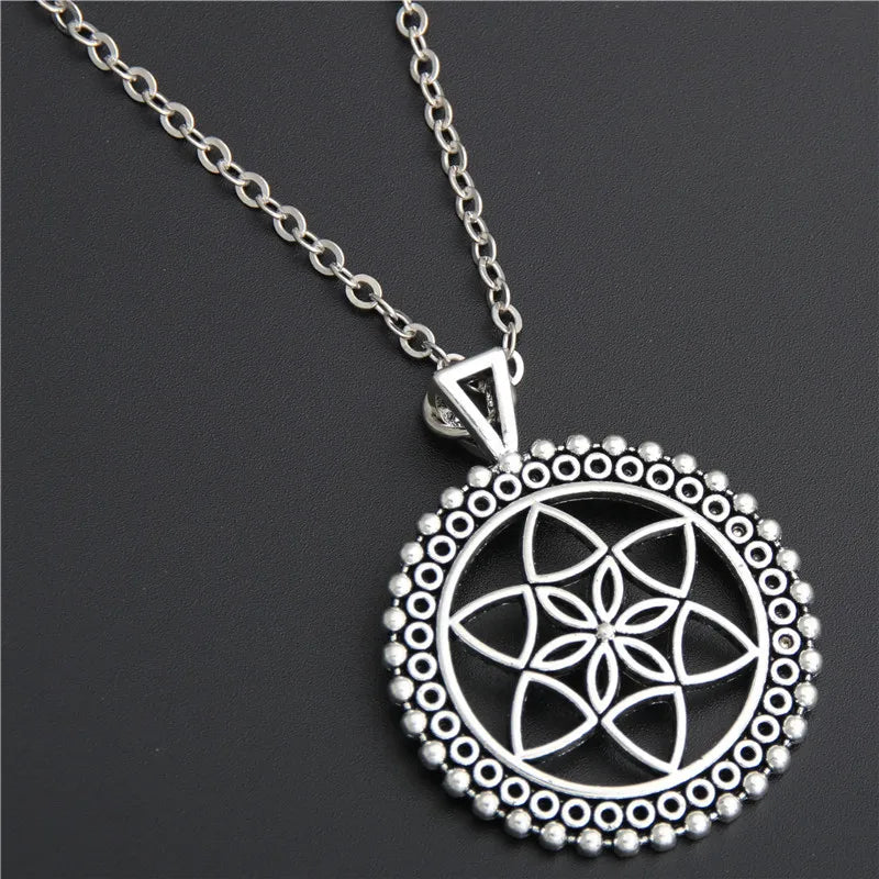 Flower of Life Charms Mandala Charms Mercaba Life Spirit Digital Secret Charm Fashion Sports Yoga Charms DIY Metal Necklace 1Pcs